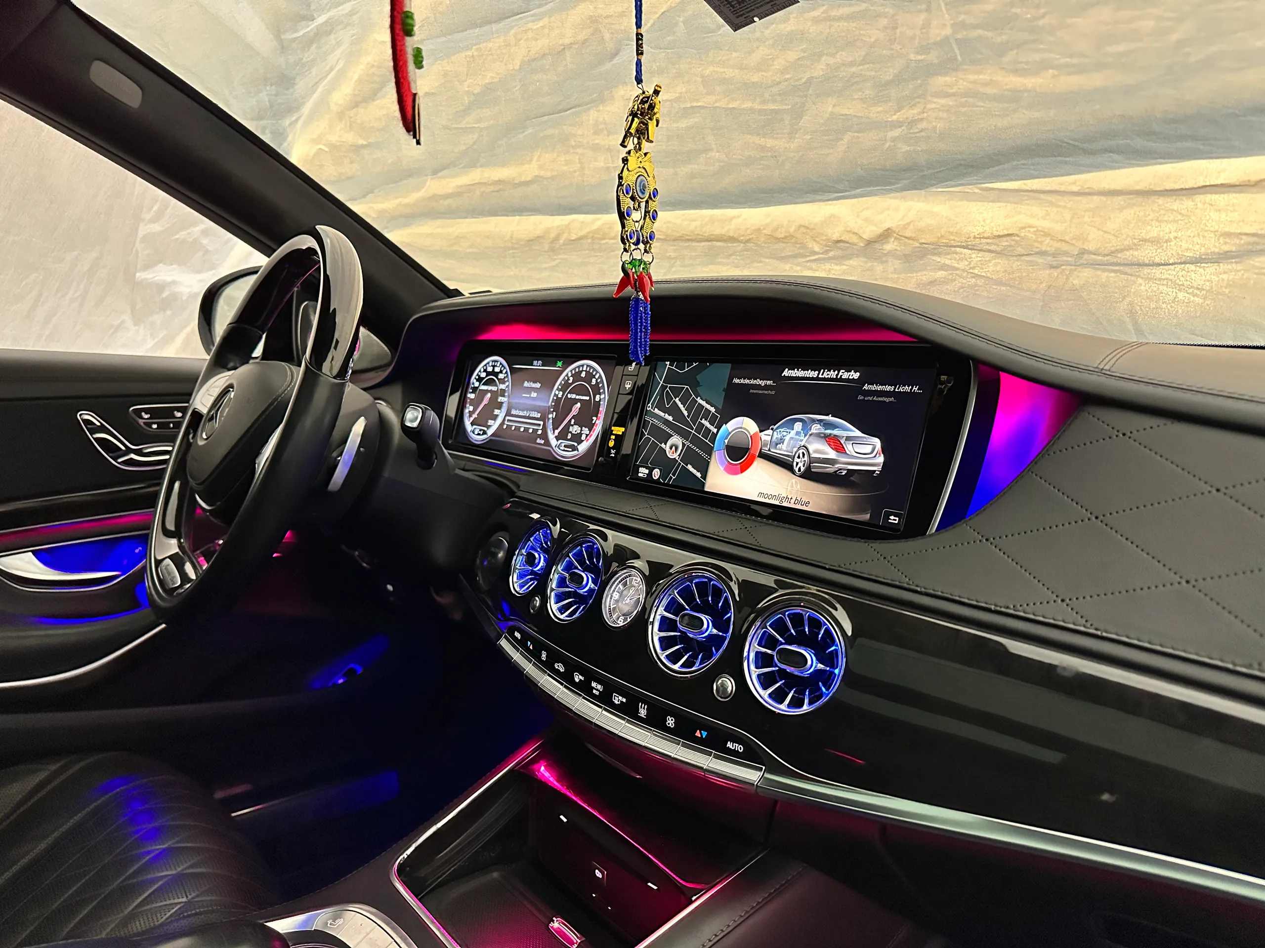 Mercedes S-Klasse W222 Ambientebeleuchtung Weißton für edle Atmosphäre