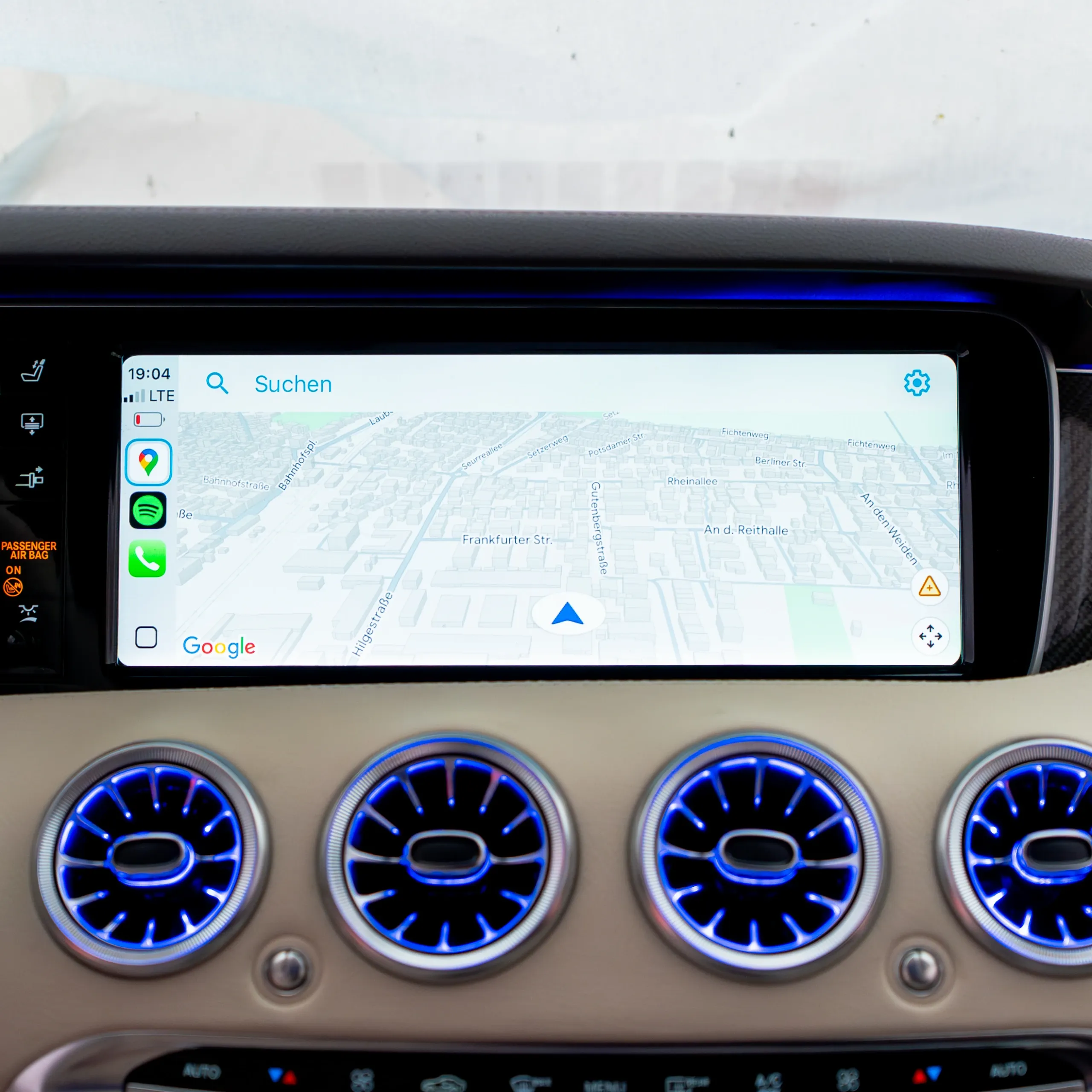 Mercedes S-Klasse W222 Apple CarPlay Menü im COMAND Bildschirm